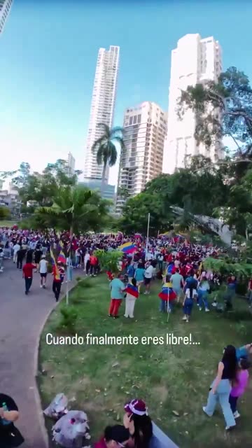 Thousands of Venezuelans gather in Panama to celebrate Maduro’s capture