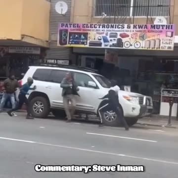 Old Man forced to protect himself with a knife from car thieves