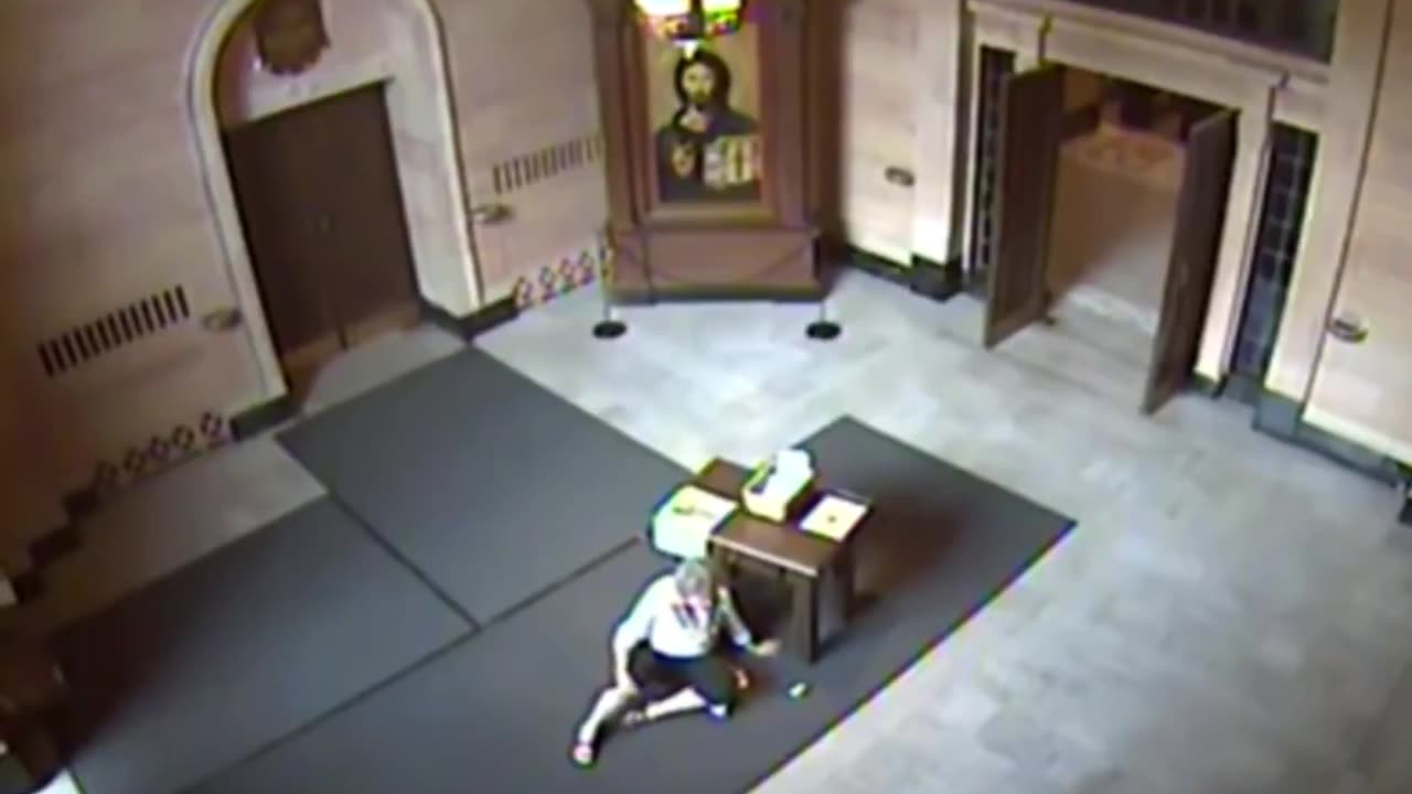 Hate Crime, Muslim illegal immigrants randomly attack elderly Christian in church