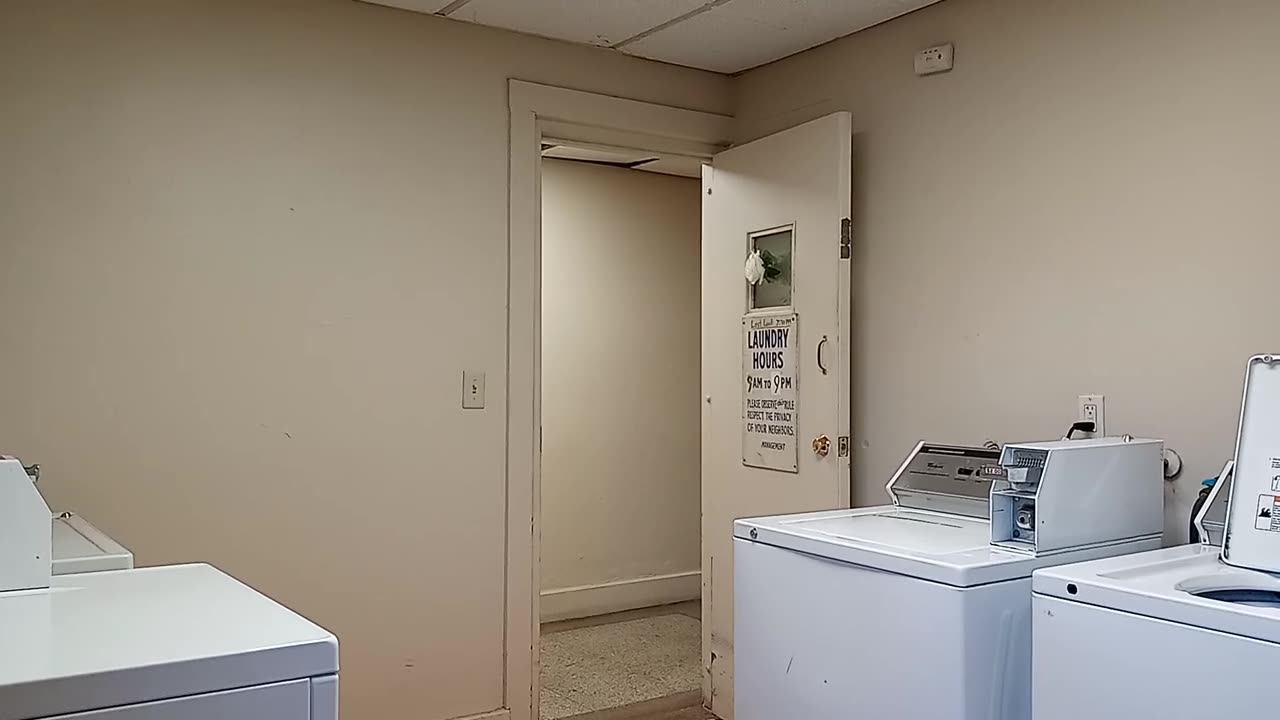 HAUNTED APARTMENT COMPLEX HORRORS