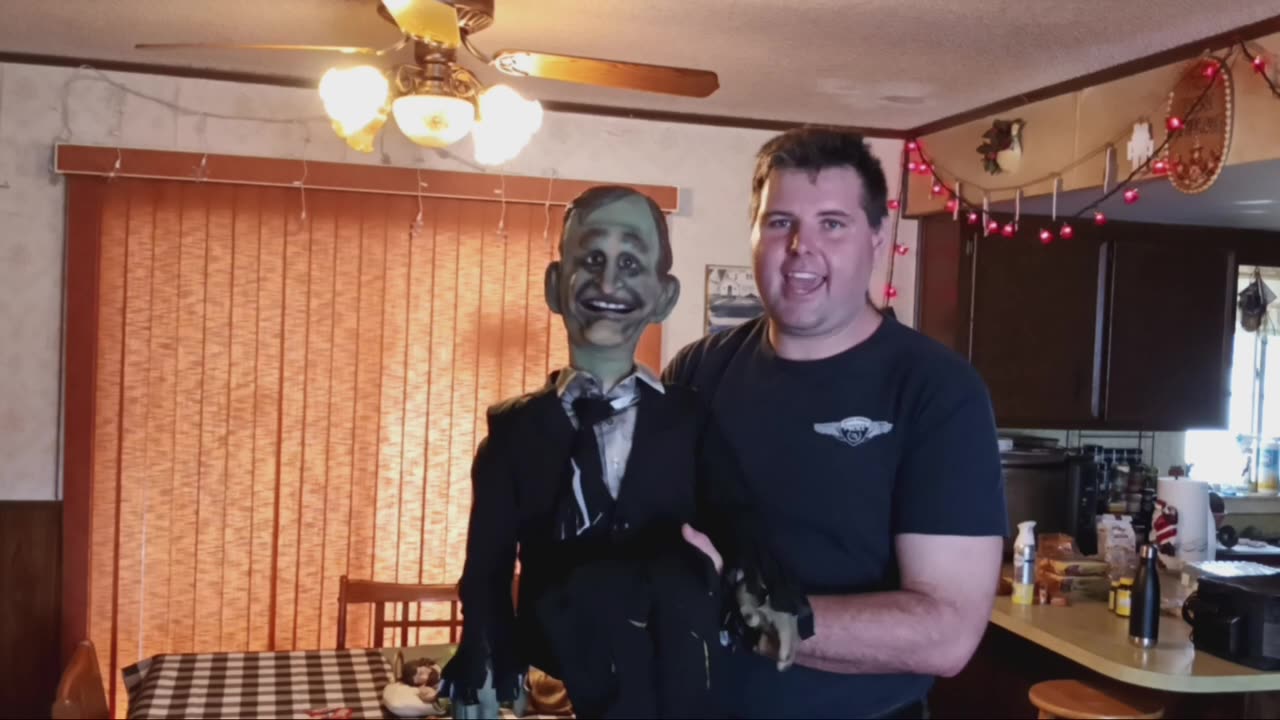 Vance Dykes & Zombie Bush: Beginning Of The Zombie Apocalypse