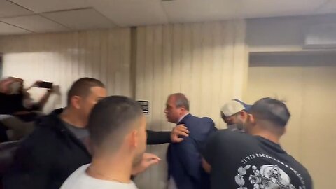 Comptroller Brad Lander arrested at immigration court just now.
