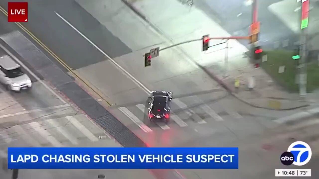 High-Speed Chase in LA: Suspect Stops for Gas and Escapes
