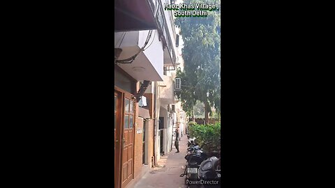 Discover cafes, boutique shops & stunning graffiti in bohemian haven. #HauzKhasVillage #SouthDelhi