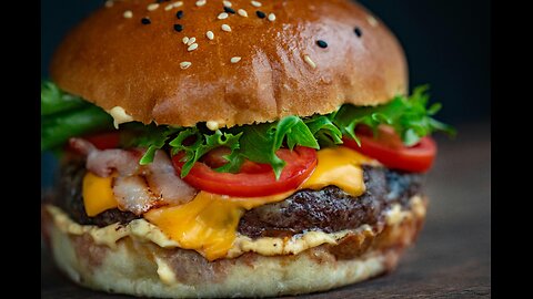 🔥 Insane Street Burger! 🇺🇸 American Style Double Bacon Cheeseburger in Thailand 🍔