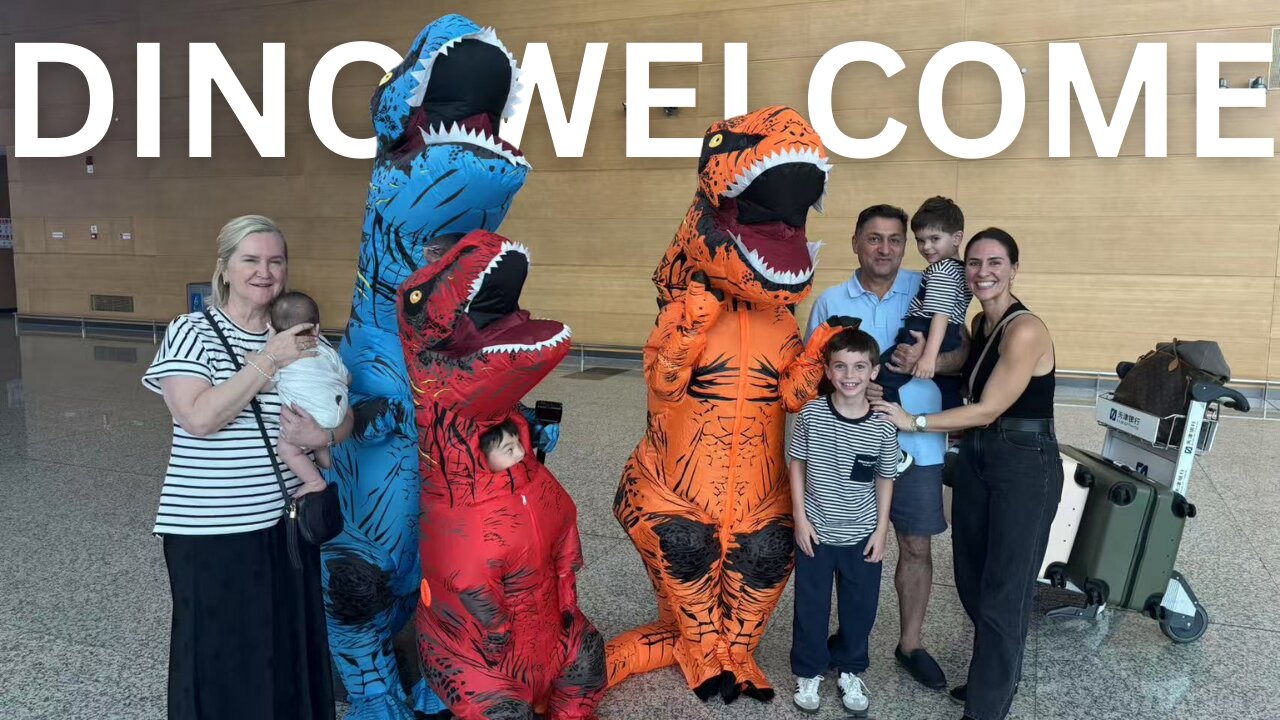 We Greeted My Sister As Dinosaurs 🦖