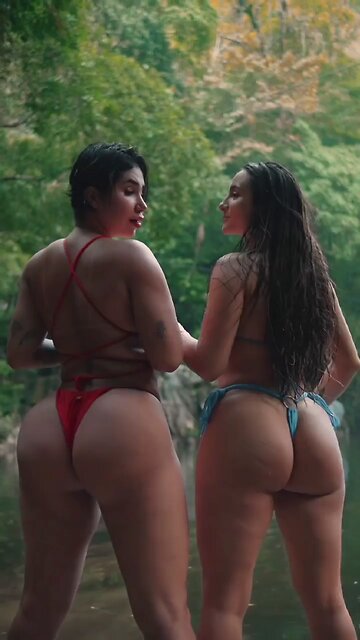 RED ♥️ ♥️ ♥️ ♥️ OR BLUE 💙💙💙💙💙