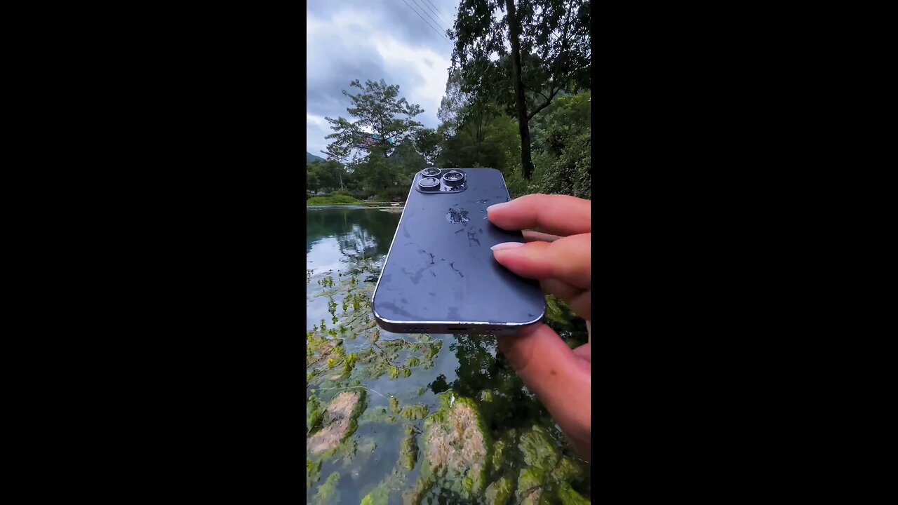 iphone 16 pro camera testing under water 4k satisfaction video
