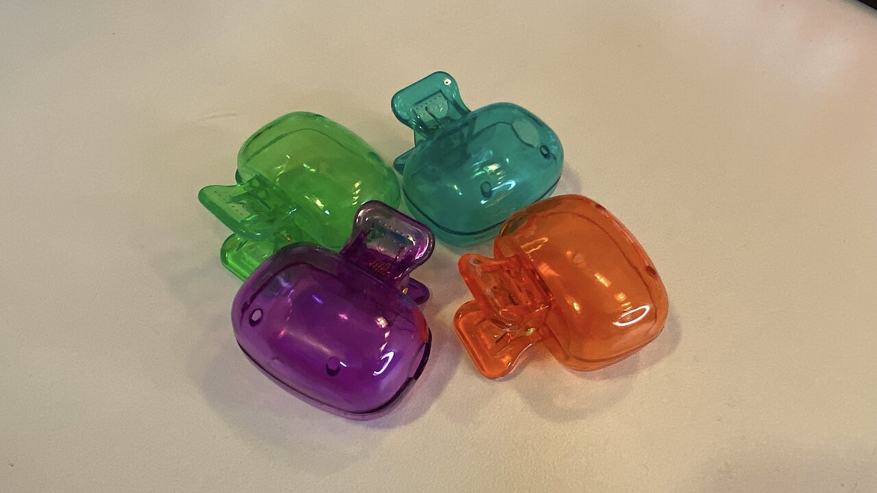 Look at UnBoXing 4Pack Toothbrush Storage Clip Travel Essential Protector Portable case Random Color