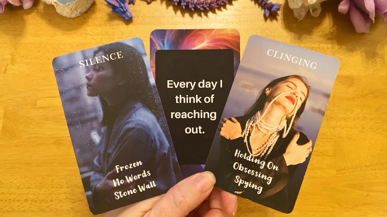 SOMEONE IS OBSESSING ABOUT YOU! ❤️ THEY HATE THE SILENCE BETWEEN YOU! 😰 (LOVE TAROT READING) 💜