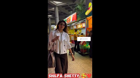 Bollywood Actress Shilpa Shetty Spotted at Mumbai Airport 🔥🌹❤️
