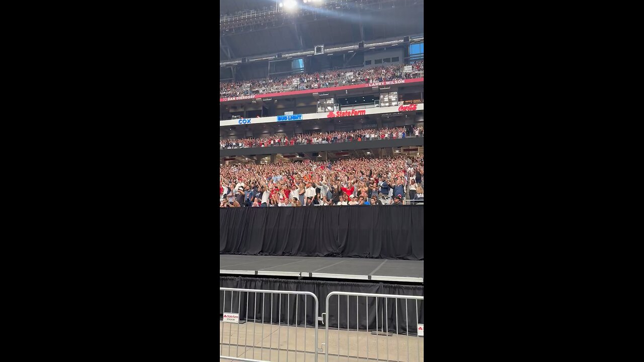 CROWD SINGS AND WORSHIPS TOGETHER AT CHARLIE KIRK'S MEMORIAL