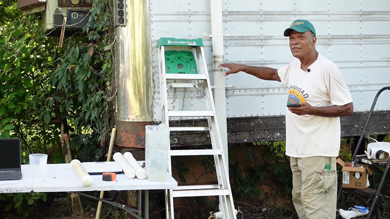 Doc's Hydraulic (Water) Elevator: Air Is Lighter Than Water