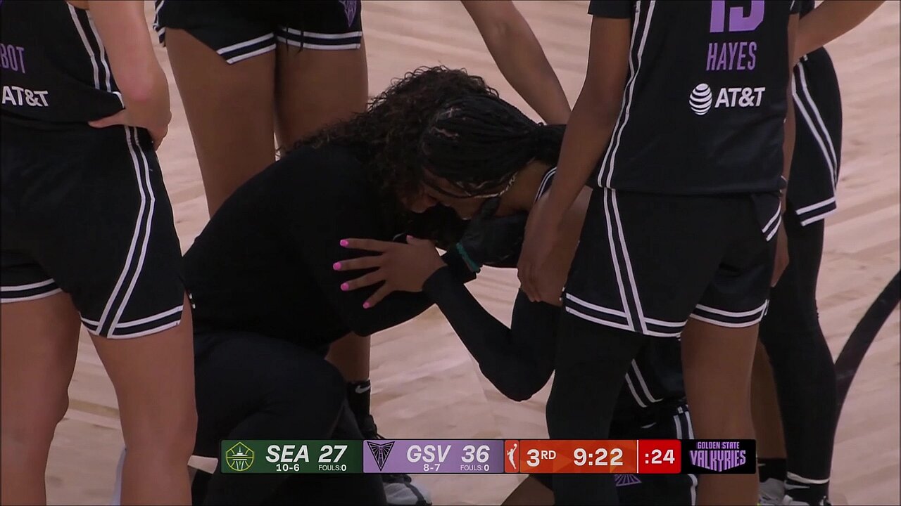 🤕 Thornton HELPED OFF after HARD screen | Golden State Valkyries WNBA women's basketball