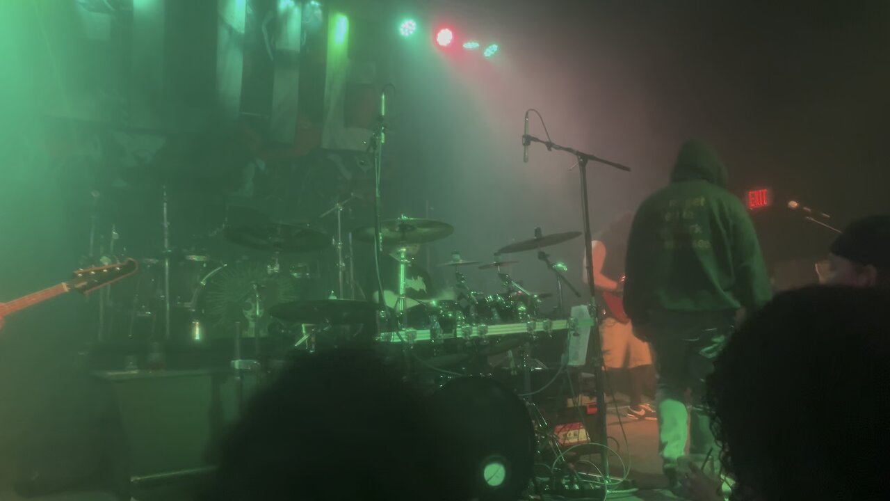 Lost in Hollywood plays “Chop Suey” (with my crummy guest vocals)