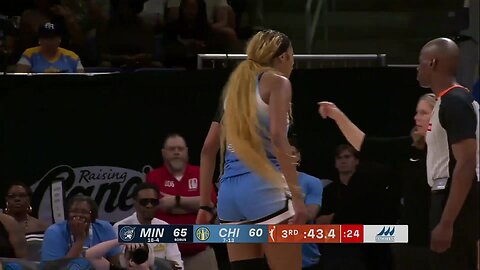 👀 Angel Reese HECKLED at HOME GAME, tries to get ref to KICK THEM OUT | Chicago Sky WNBA basketball