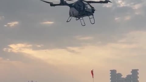 Vehículo volador chino hace historia con su primer trayecto oficial
