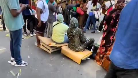 Tourist shocked by what he sees in Paris.