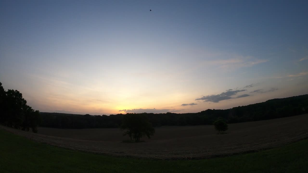 Sun ☀ Rise 7 22 25 77f/25c
