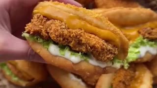🌶️🔥 Hot Chili Chicken Burgers – Spicy & Juicy Perfection! 🍔✨
