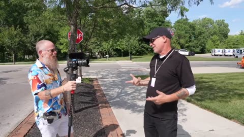 INSANE KARENS WANT US ARRESTED FOR STREET PHOTOGRAPHY!! (720p60fps)