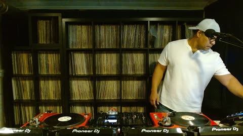 Vinyl Sessions with Wil Milton 9.11.25