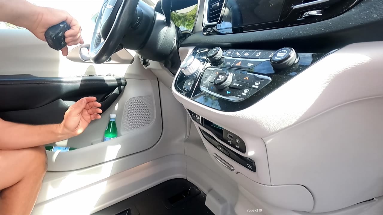 CHRYSLER PACYFIC dla niepełnosprawnych