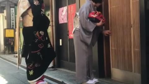 Elegant Geisha in Kyoto 🌸👘