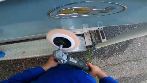 How to Wax a Boat with Meguairs 50 Boat Wax