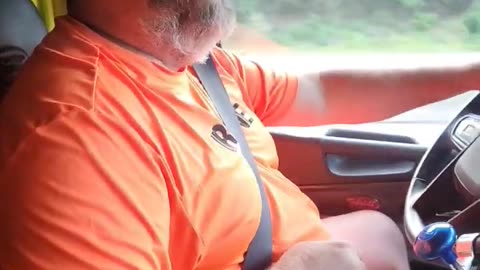 Beaver Hunter!! #reallifetruckers #truckdriver #trucking