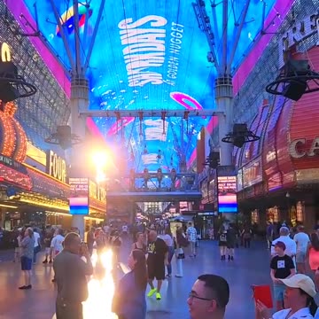 Fremont Street Experience Las Vegas 🔥