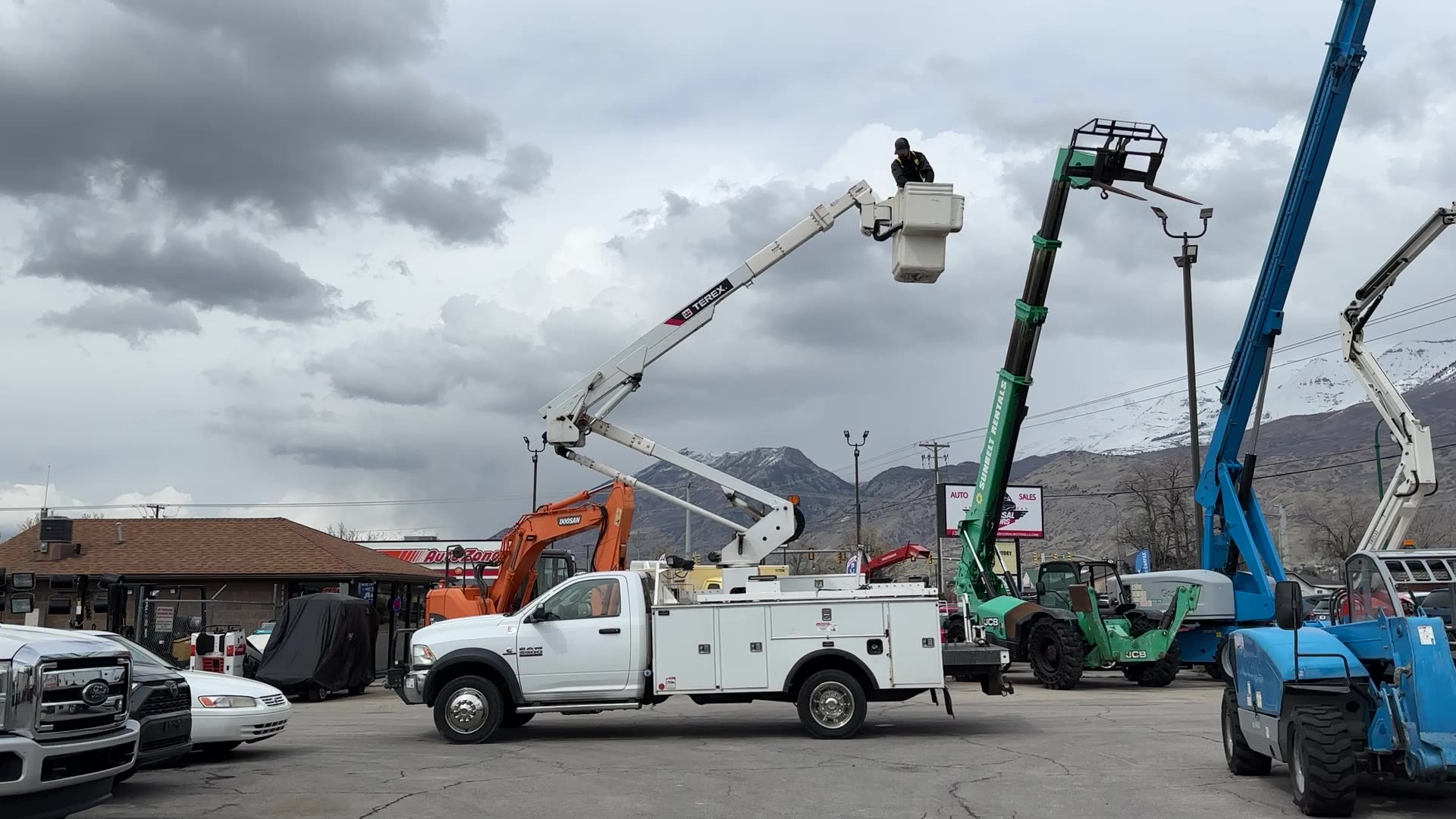 Boom / Bucket Truck 2016 RAM 5500 4x4 CERTIFIED!! 46 Working Height Terex LT40 Cummins Diesel