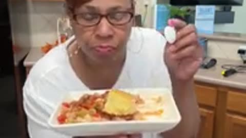 Southern Comfort: Stewed Okra, Tomatoes & Sausage. Live cooking show