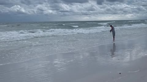 SIESTA KEY BEACH ON A CLOUDY DAY IS STILL GREAT!