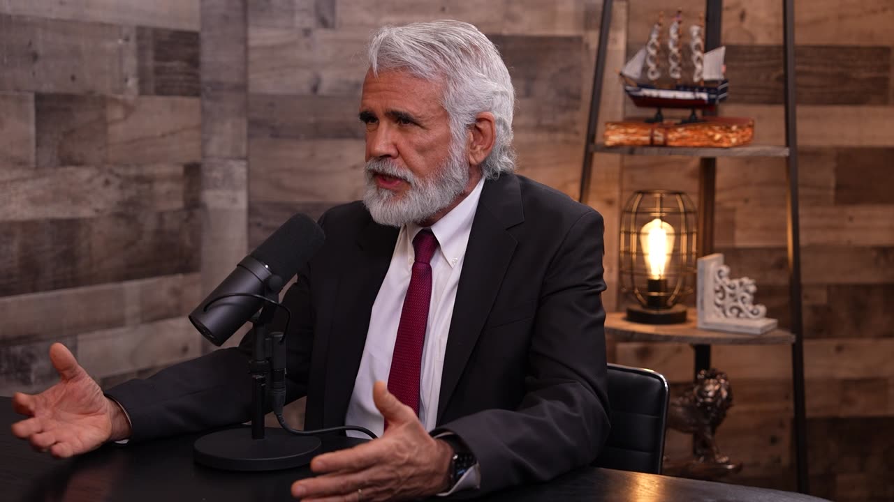 Dr. Robert Malone interviews George Simion, the leading candidate for President of Romania