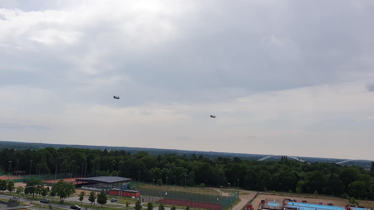 CH-47 Chinook nad Toruniem