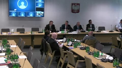 Grzegorz Braun HAŃBA WAM głosowanie nt. udziału obcych obywateli w polskich służbach