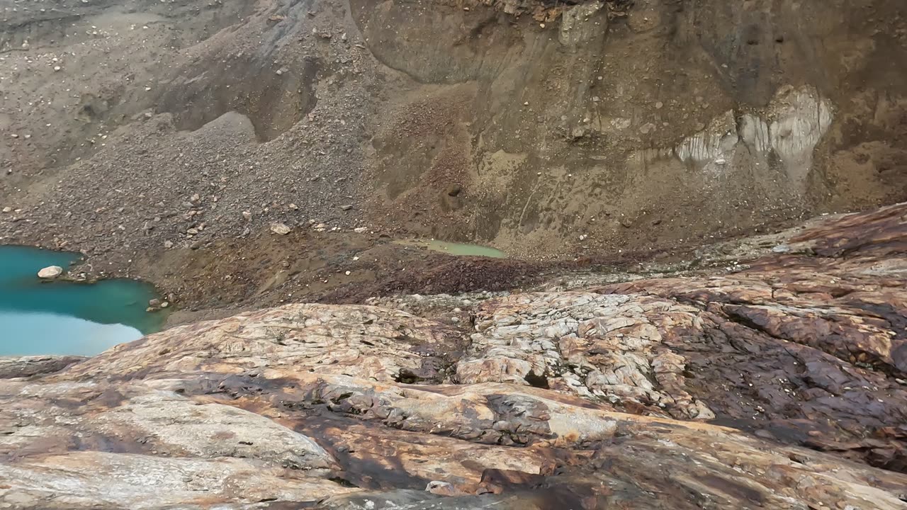 The last of the descent in Vallunaraju #Huaraz