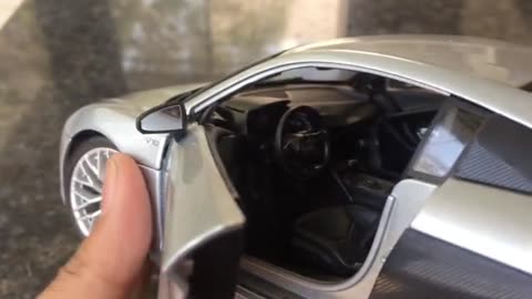 Diecast Unboxing of 2017 Audi R8 V10 Plus 118 Audi Collectoins_part1