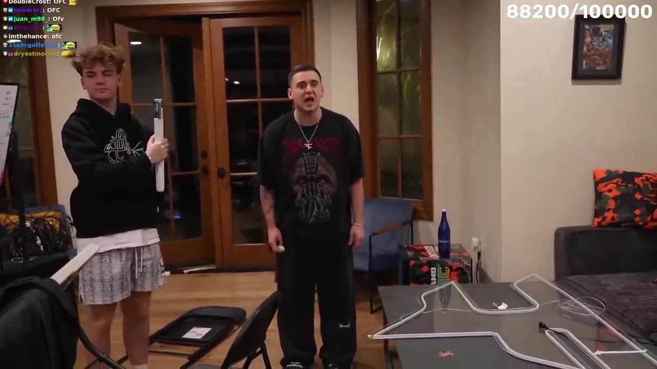 Lacy crashed out and flipped the entire Thanksgiving table after nobody he invited showed up 😭