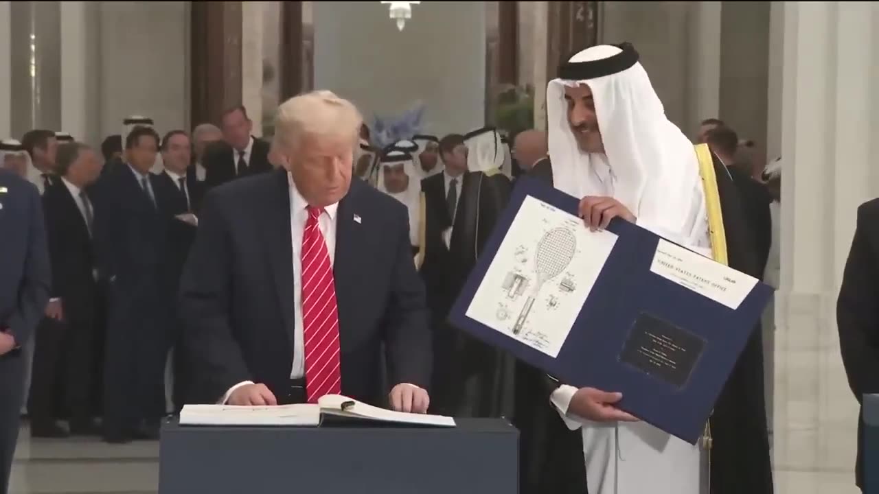 The Emir presents @POTUS with a ball from the 2022 FIFA World Cup in Qatar