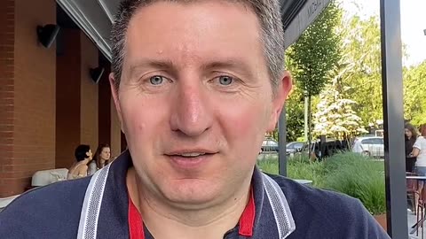Люди оплачують свою деградацію ￼￼