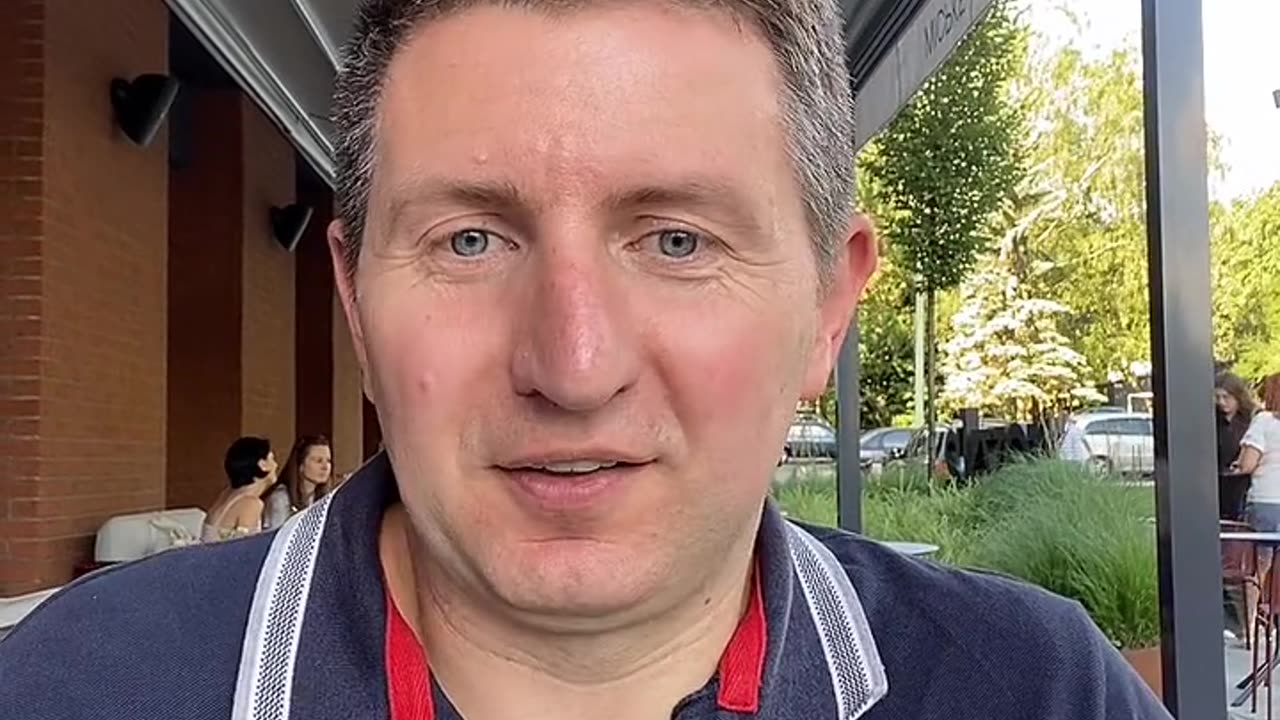 Люди оплачують свою деградацію ￼￼