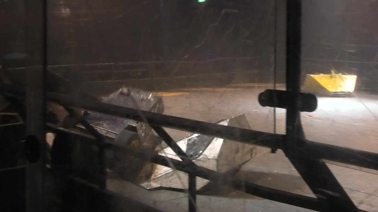 Robots Live Crawley 2025: Apollo Vs Meggamouse Vs Iron Awe 5