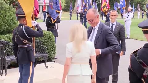 German Chancellor Friedrich Merz (@_FriedrichMerz) arrives at the White House 🇺🇸🇩🇪
			