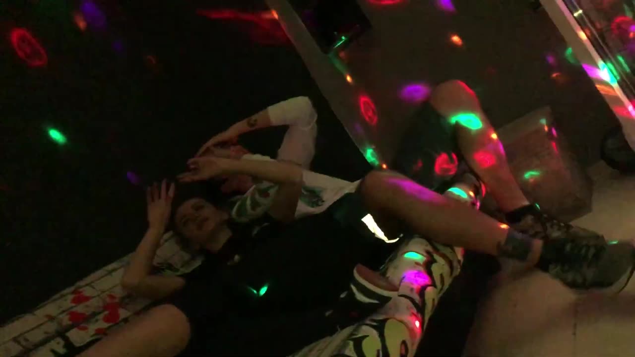 NEMSKIYA & SNOOPI! - SLIVAM SA S DIVANA