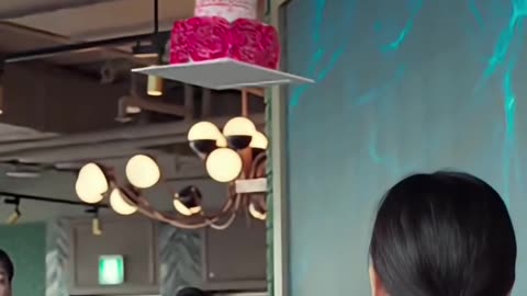 No one can mess with his wife and cake🍰🍰🍰