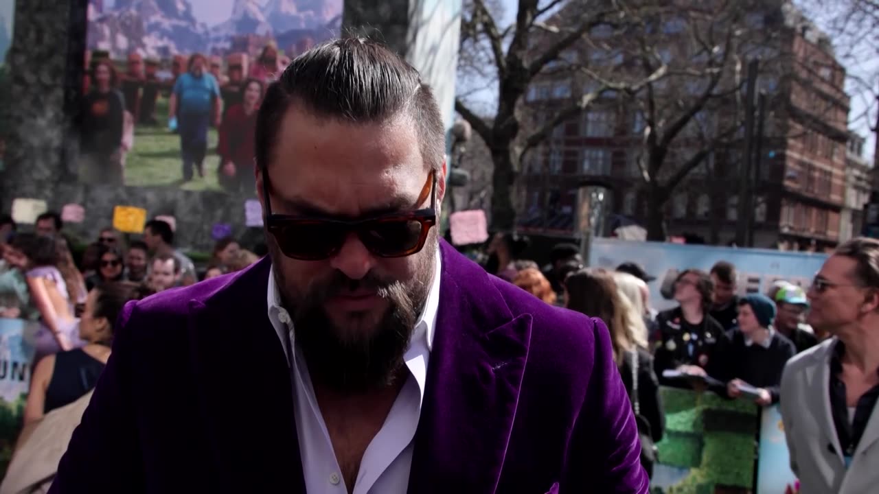 'Minecraft' star Momoa says it's been 'a dream' of his to do comedy