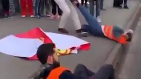 This how the French deal with pro-Palestine protesters who block the roads