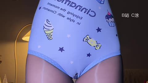 Daily Beauty EP 51 | Lovely Sky Blue Two-piece Tempting Posing